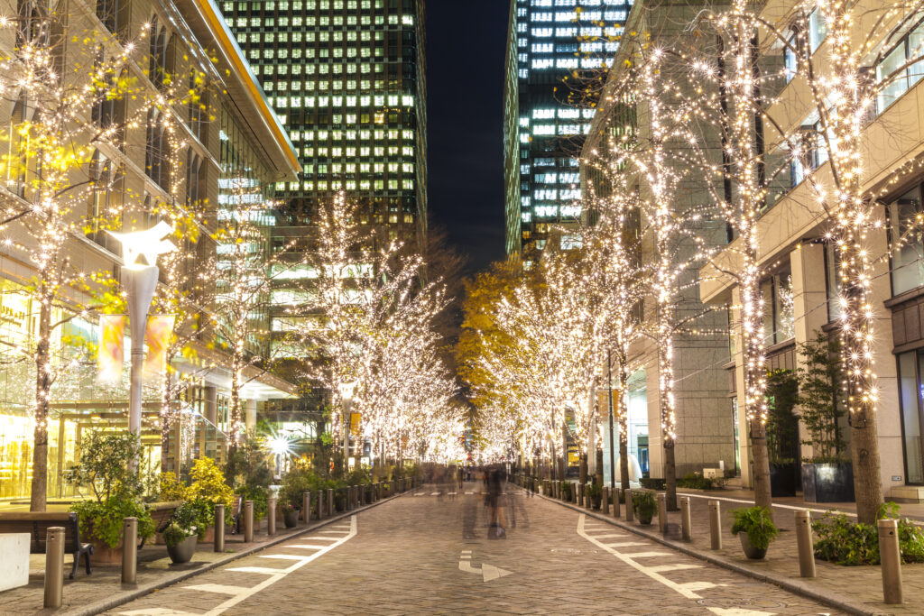 lighted district near marunouchi trust tower
